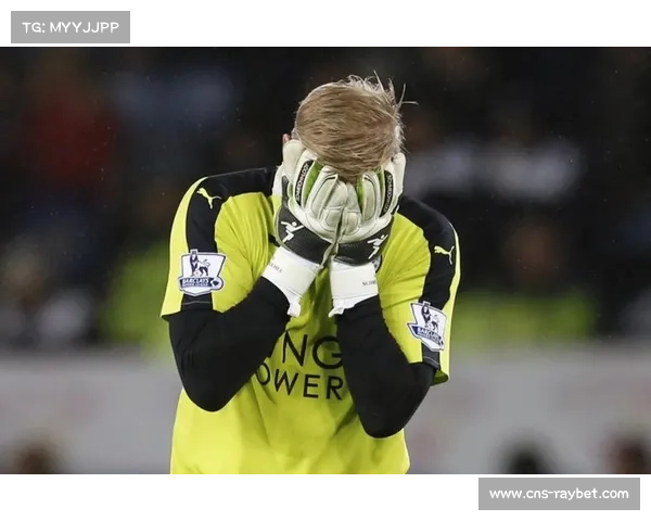 小舒梅切尔赛前发现球门高度异常 赛场工作人员紧急校正确保比赛正常进行 小舒梅切尔赛前发现球门高度异常 赛场工作人员紧急校正确保比赛正常进行